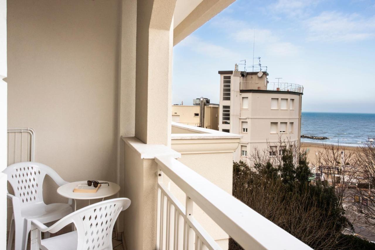 Camera Tripla Standard con Vista Mare